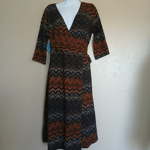 Kiyonna Dress 1x Chevron‎ Wrap Knee Length Stretchy Capsule Office USA Made New - Picture 1 of 16